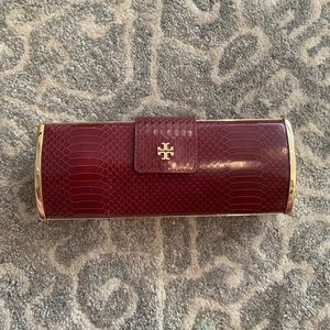 VINTAGE tory burch clutch!